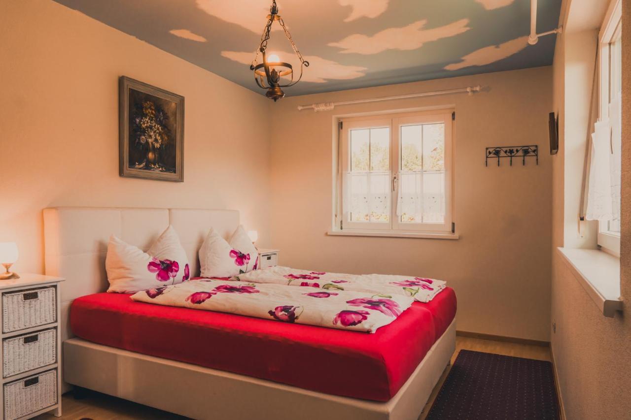 Coraline -Koblach, 6-10 P, 3 Schlafzimmer, Kueche, Riesige Terrasse, Parkplatz, Wifi, Stellplatz Ski Buitenkant foto