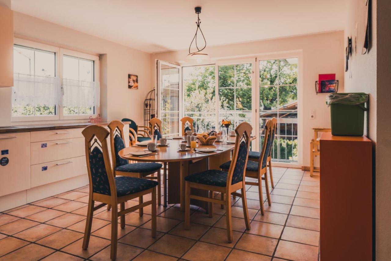 Coraline -Koblach, 6-10 P, 3 Schlafzimmer, Kueche, Riesige Terrasse, Parkplatz, Wifi, Stellplatz Ski Buitenkant foto